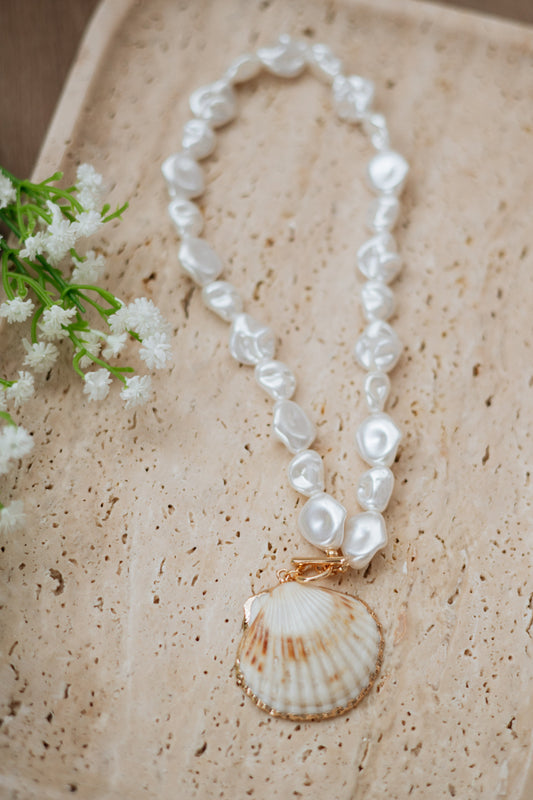 Trendy & Tropical Necklace